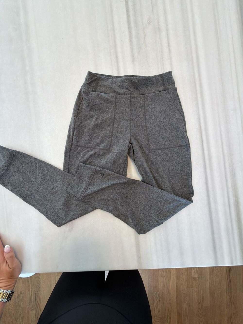 Athleta Girl Powervita Jogger Gray Size M 8-10